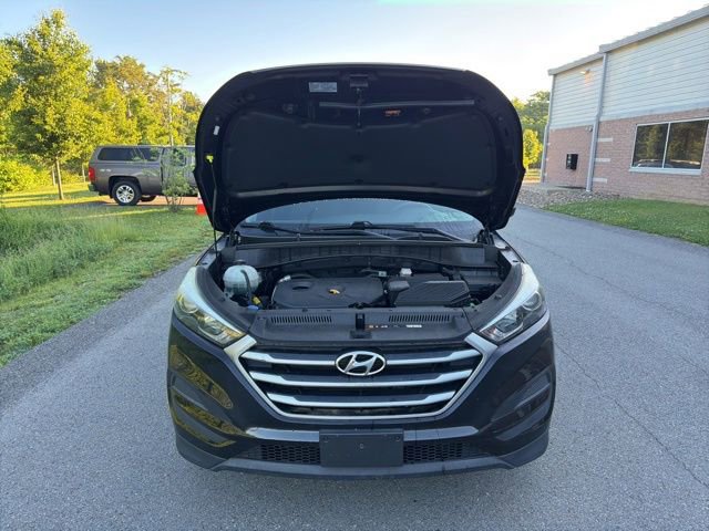 Used 2018 Hyundai Tucson SE AWD/4WD image 3