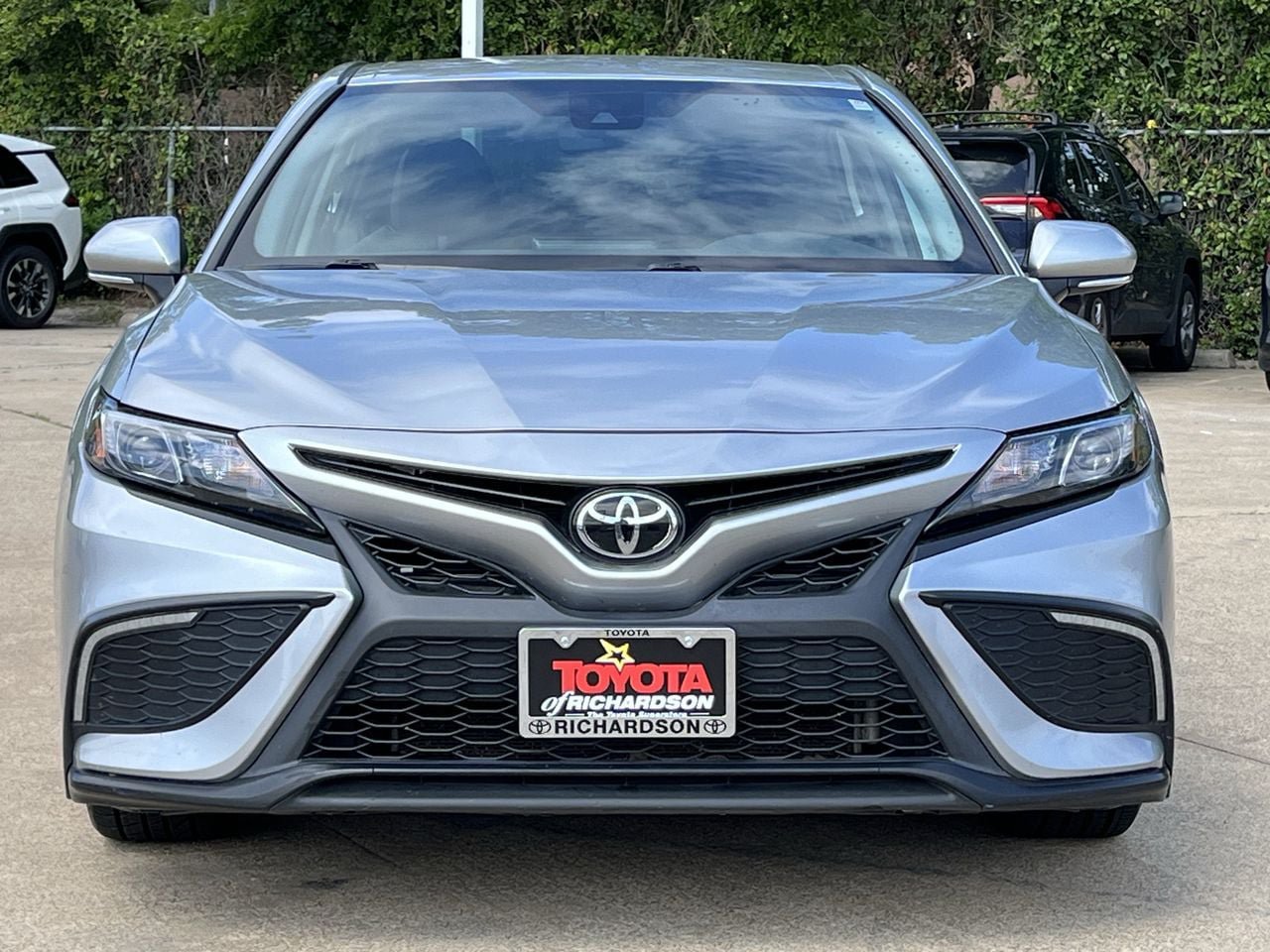 Used 2024 Toyota Camry SE FWD image 7