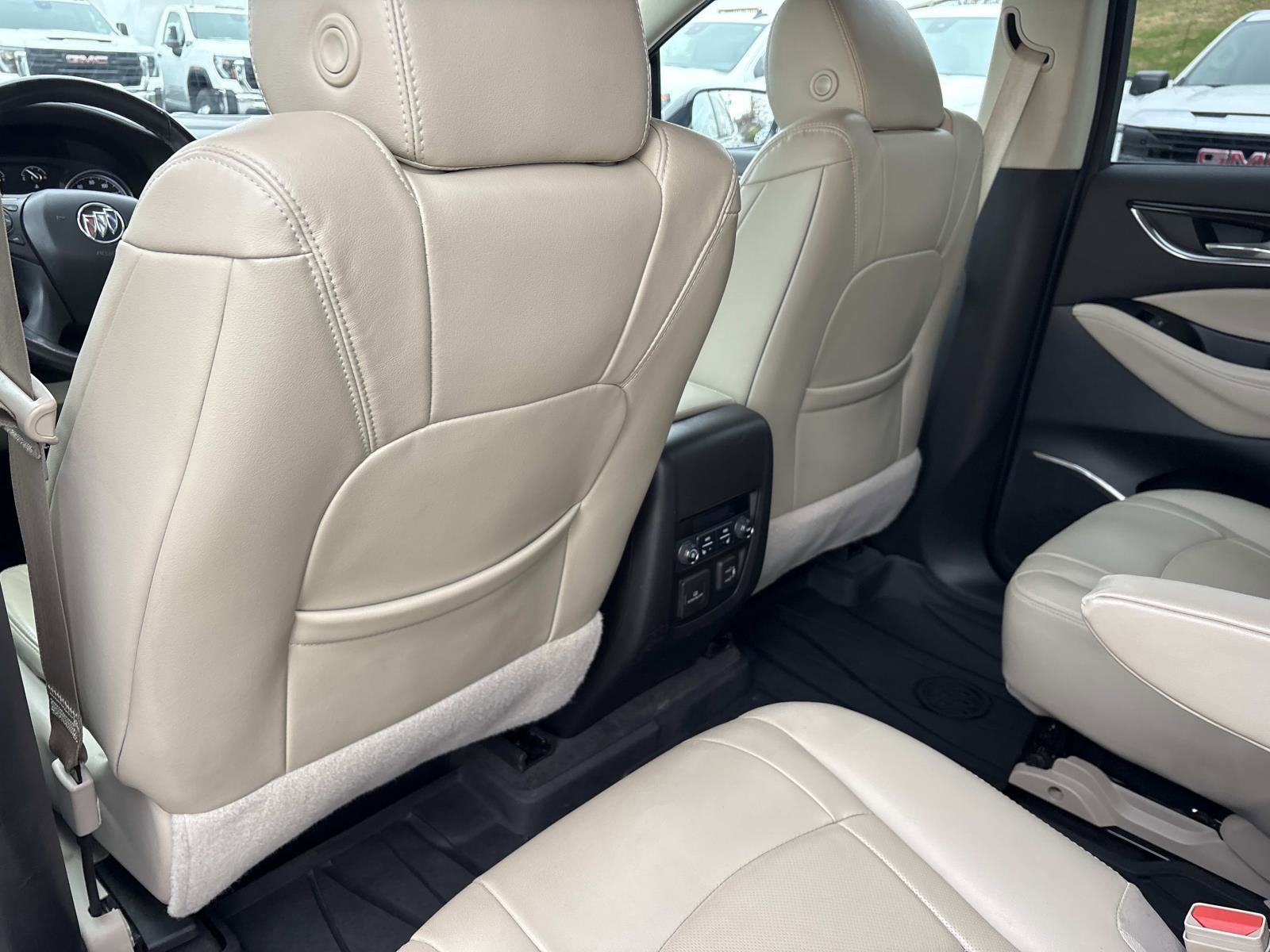 Used 2020 Buick Enclave Premium w/ LPO, Luxury Package image 29