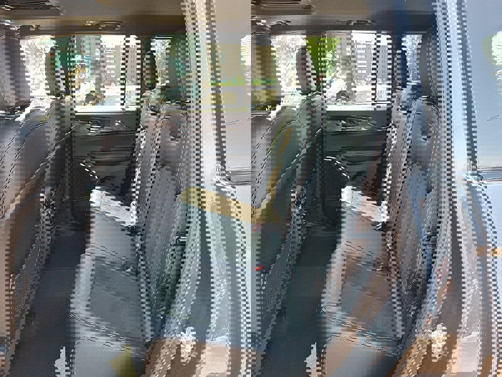 Used 2022 Jeep Grand Cherokee Altitude image 10