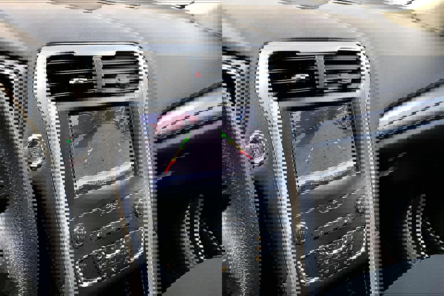 Used 2020 Ford Fusion SE image 29