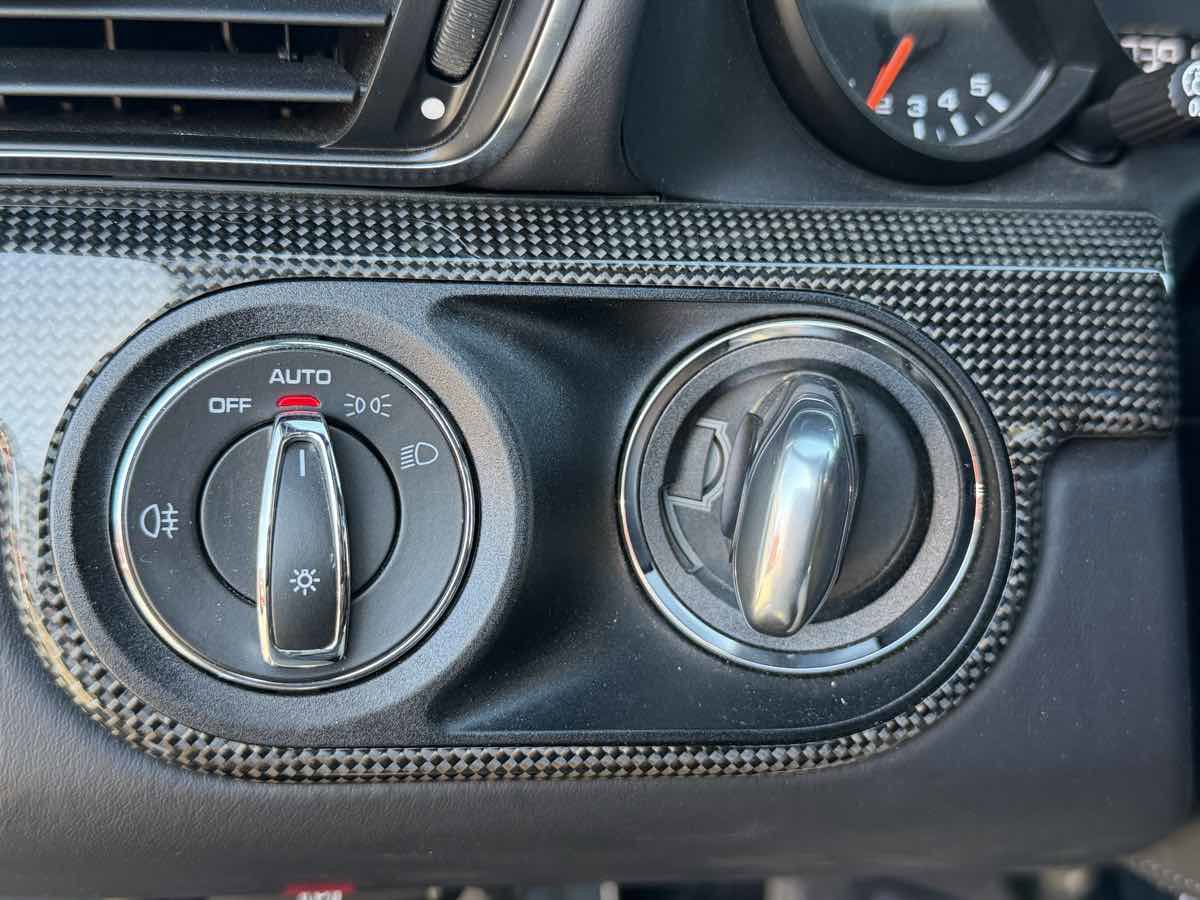 Used 2019 Porsche 911 Turbo S image 27