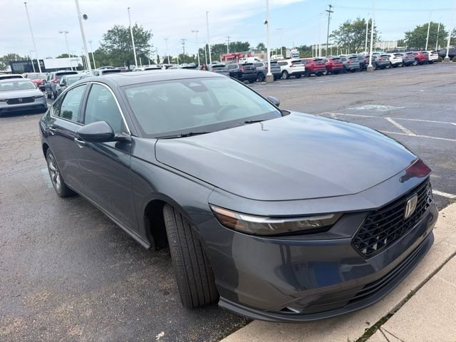 Used 2024 Honda Accord EX image 2