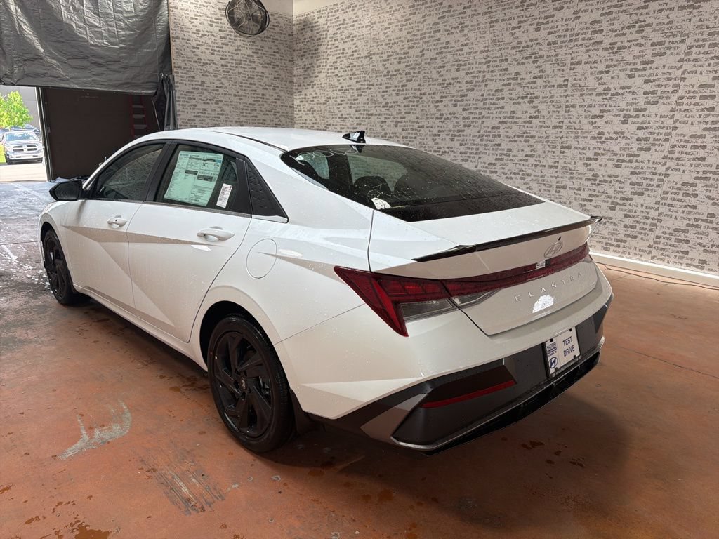 New 2026 Hyundai Elantra SEL Sport Premium FWD image 5