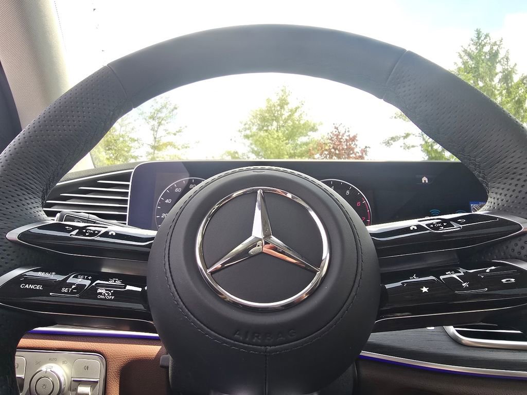 New 2026 Mercedes-Benz GLS 450 4MATIC image 30