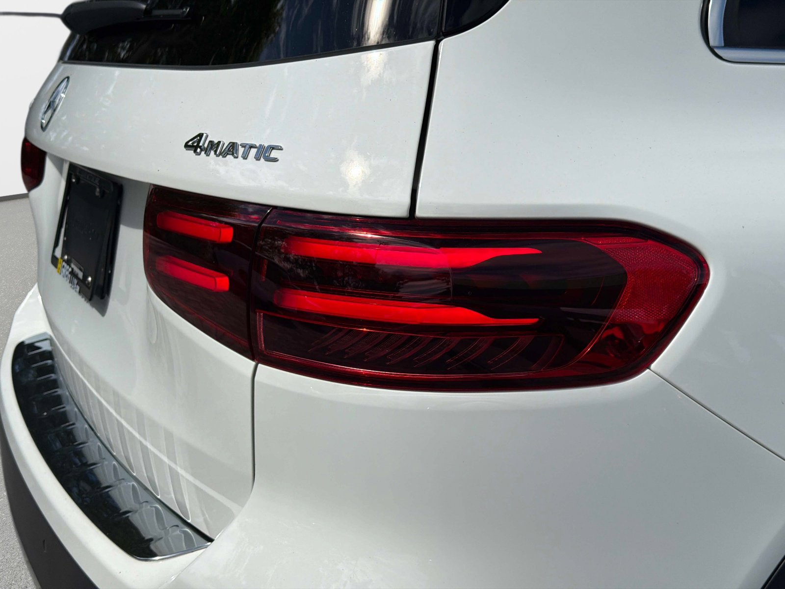 Used 2026 Mercedes-Benz GLB 250 4MATIC image 15