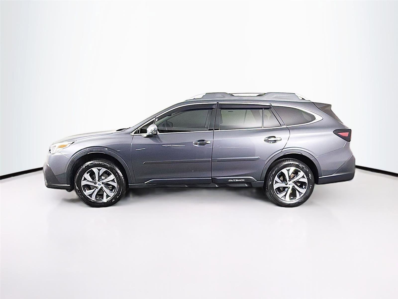 Used 2020 Subaru Outback Touring XT AWD/4WD image 4