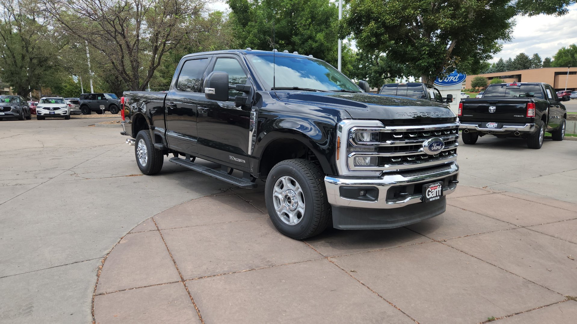 New 2026 Ford F350 XLT w/ XLT Premium Package AWD/4WD image 9