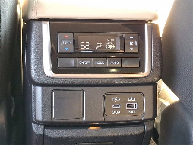 Used 2023 Subaru Ascent Premium w/ Convenience Package image 12