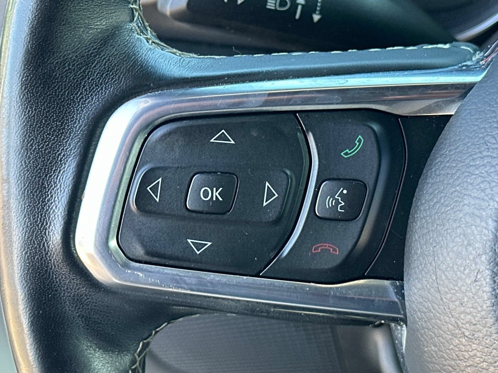 Used 2019 Jeep Wrangler Unlimited Sahara AWD/4WD image 24
