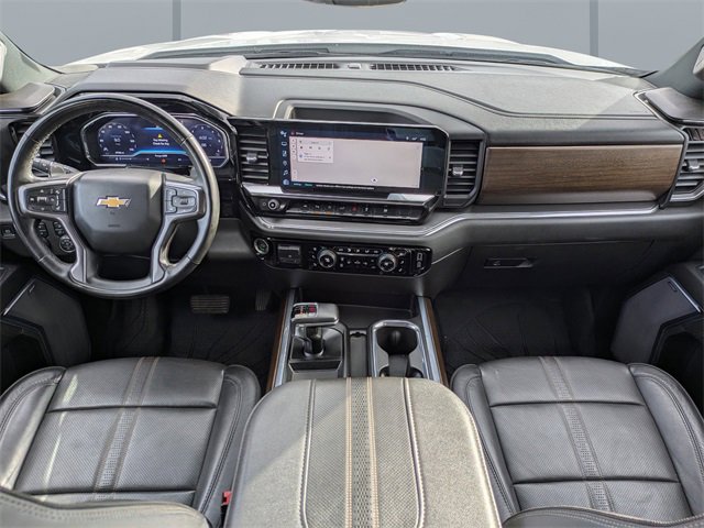 Used 2023 Chevrolet Silverado 1500 High Country w/ Technology Package image 16