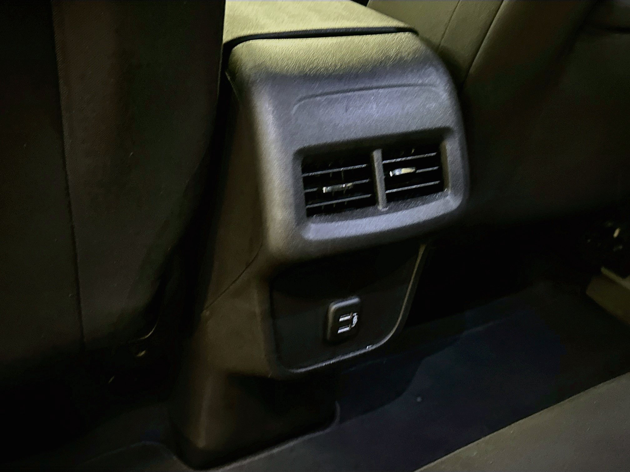 Used 2024 Chevrolet Equinox LT AWD/4WD image 28
