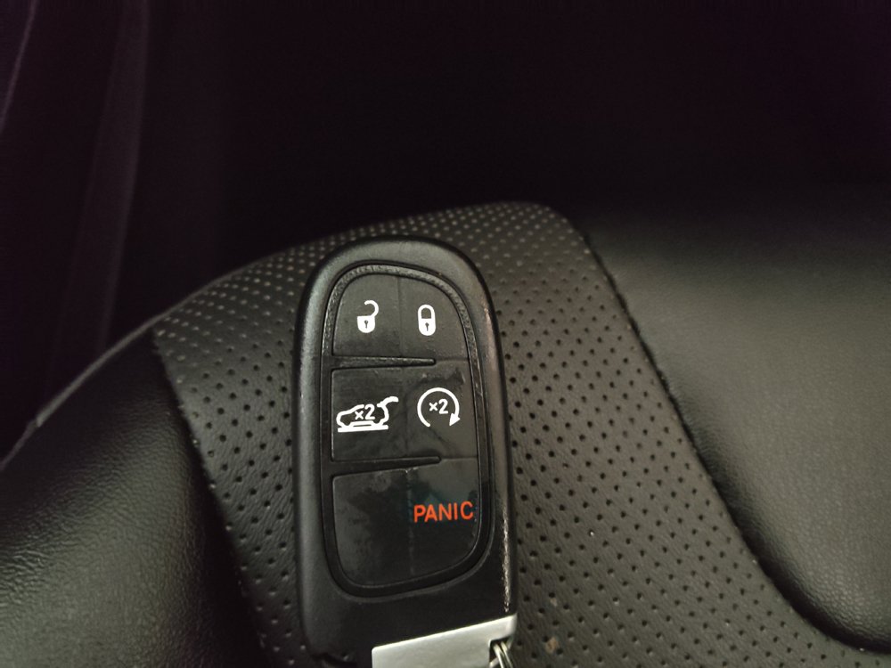 Used 2023 Jeep Cherokee Altitude Lux AWD/4WD image 32