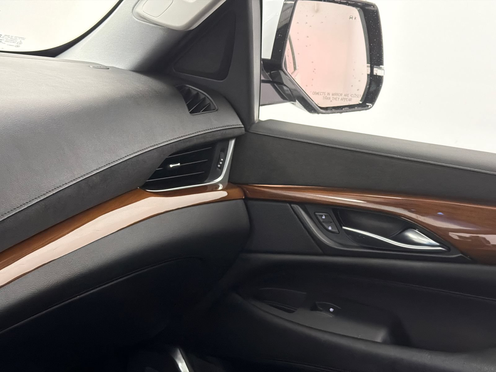 Used 2018 Cadillac Escalade Premium Luxury AWD/4WD image 41