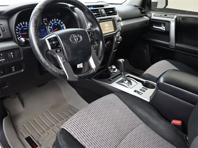 Used 2015 Toyota 4Runner SR5 image 17