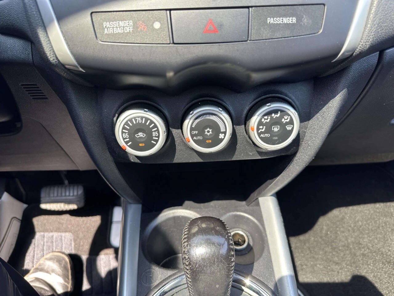 Used 2011 Mitsubishi Outlander Sport SE AWD/4WD image 30