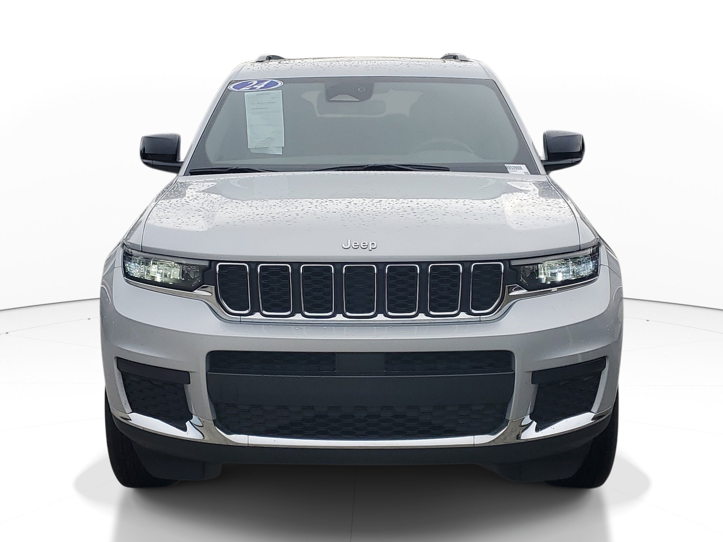 Used 2024 Jeep Grand Cherokee L Laredo RWD image 2