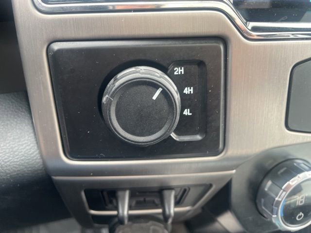 Used 2022 Ford F450 Platinum w/ FX4 Off-Road Package image 25