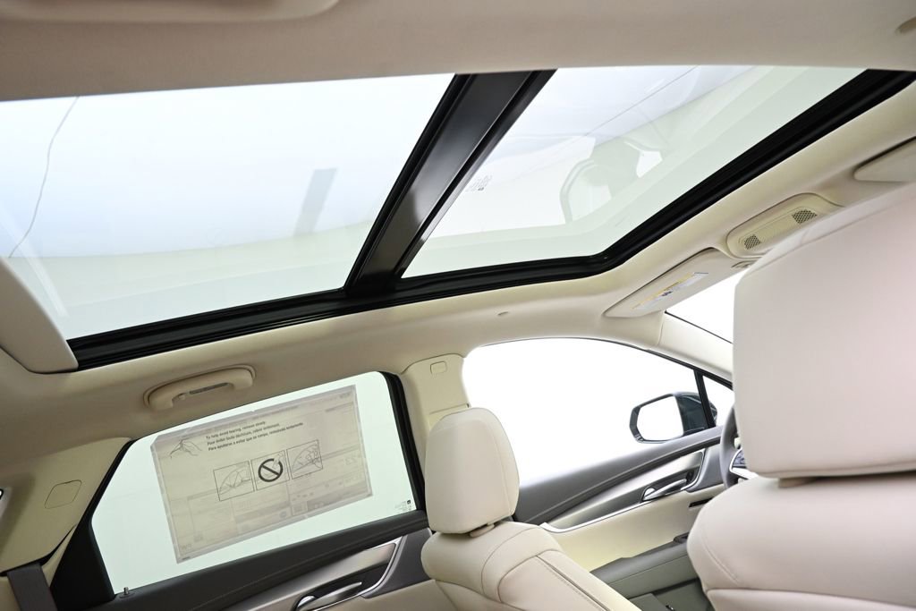 New 2026 Cadillac XT5 Premium Luxury w/ Driver Assist Package image 17