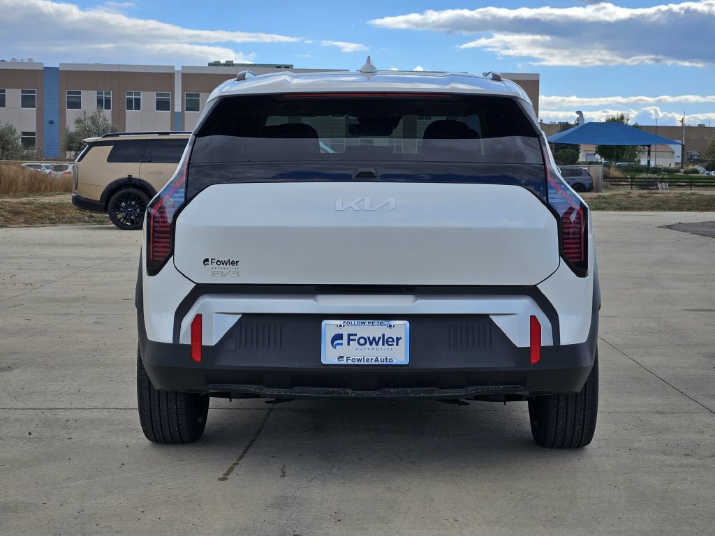 New 2027 Kia EV3 Wind AWD/4WD image 6