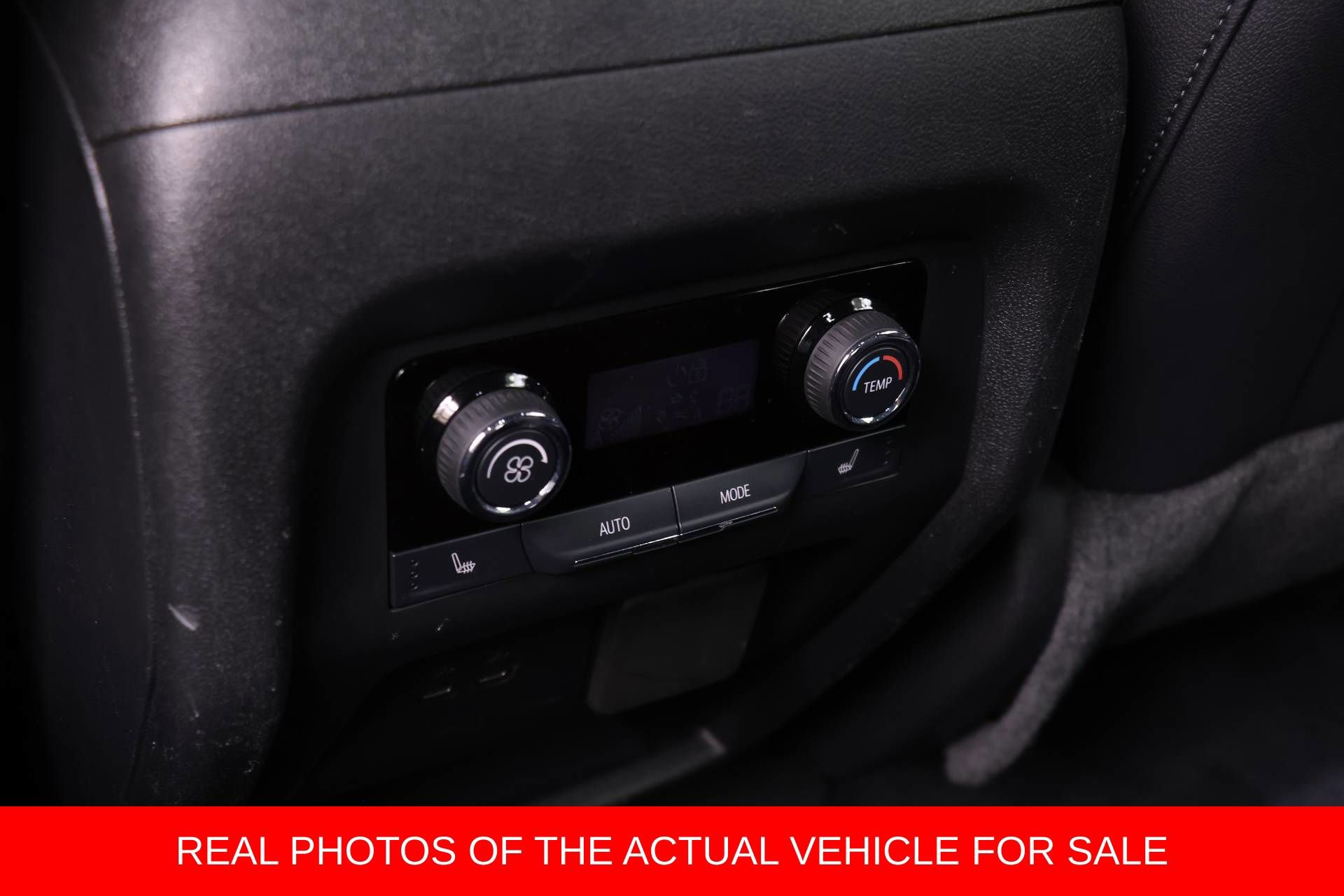 Used 2024 Chevrolet Traverse RS image 12