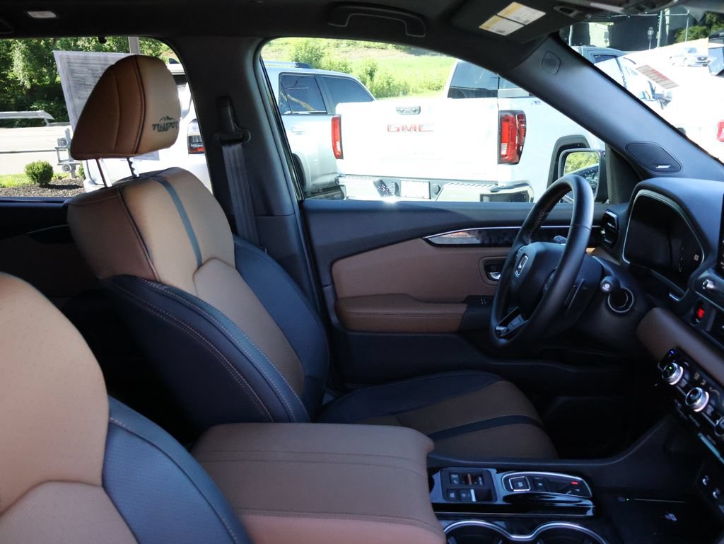 Certified 2026 Honda Passport TrailSport Elite image 8