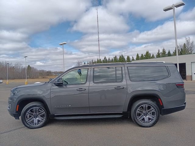 Used 2025 Jeep Wagoneer L Series II image 29