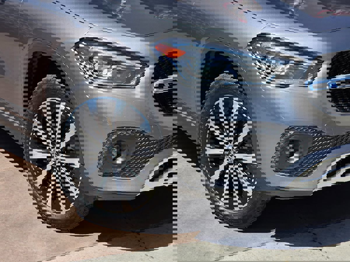 Used 2021 Mercedes-Benz GLA 250 w/ Premium Package image 4