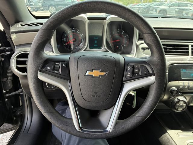 Used 2015 Chevrolet Camaro LS RWD image 18