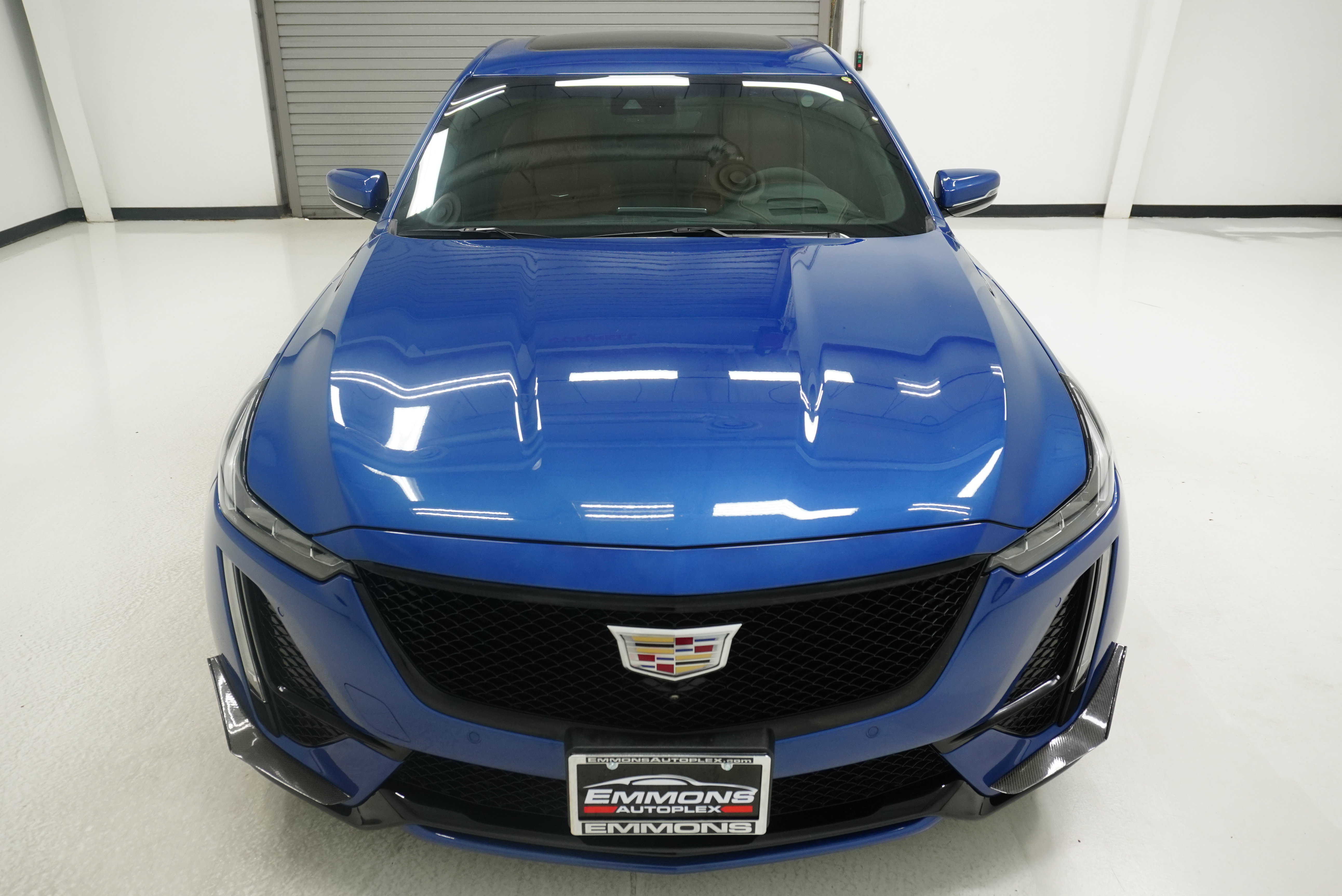 Used 2023 Cadillac CT5 V w/ Platinum Package RWD image 2