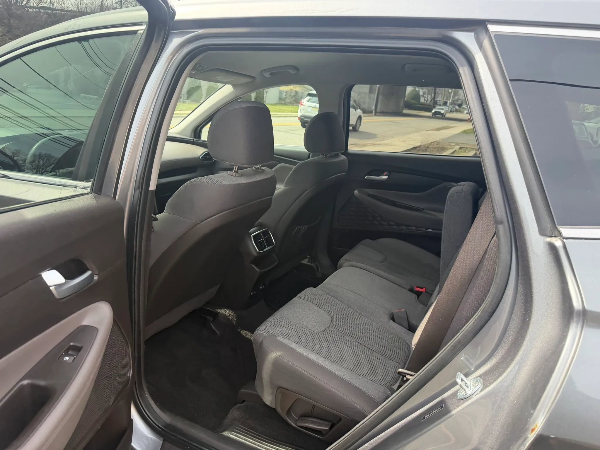 Used 2019 Hyundai Santa Fe SE FWD image 26