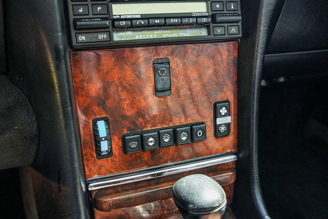 Used 1987 Mercedes-Benz 560 SL image 45