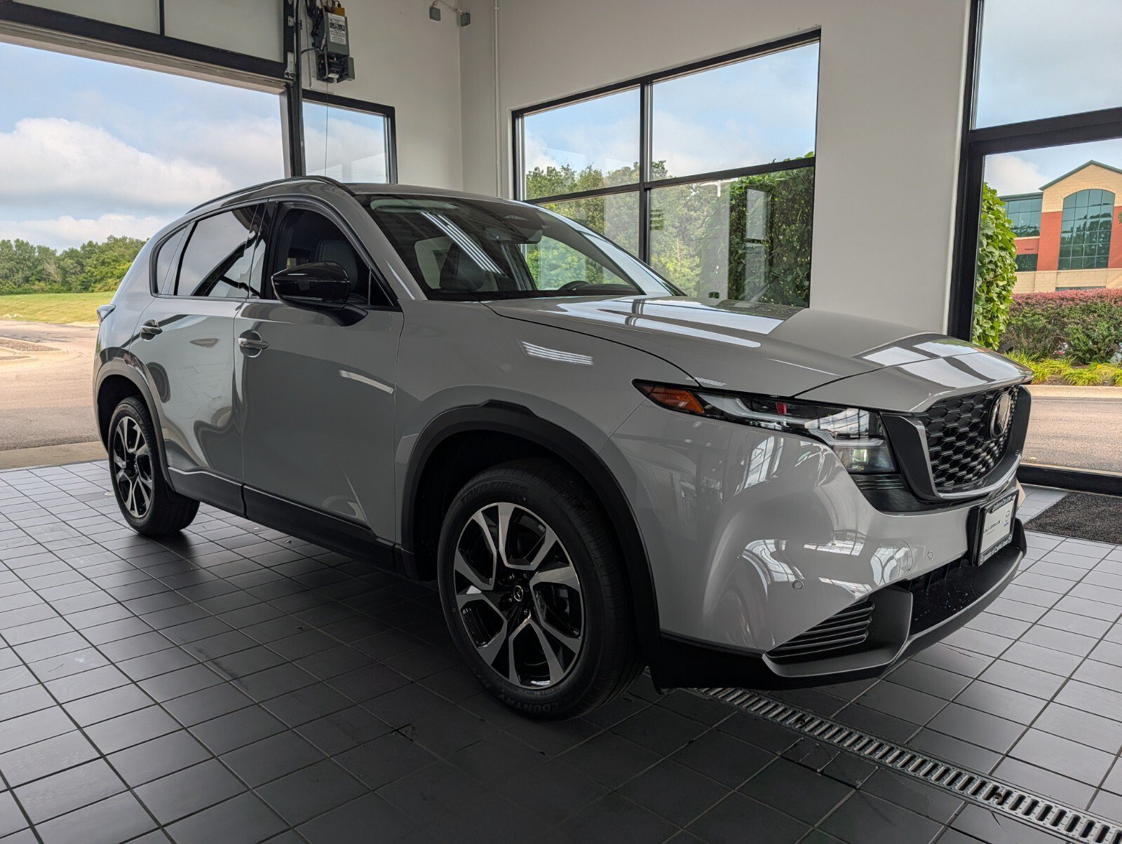 New 2026 MAZDA CX-5 Preferred AWD/4WD image 1