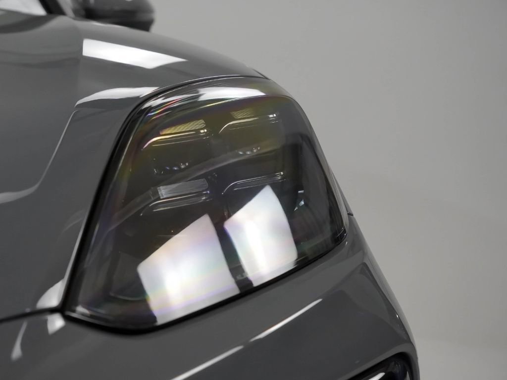 Used 2025 Porsche Cayenne Coupe AWD/4WD image 6