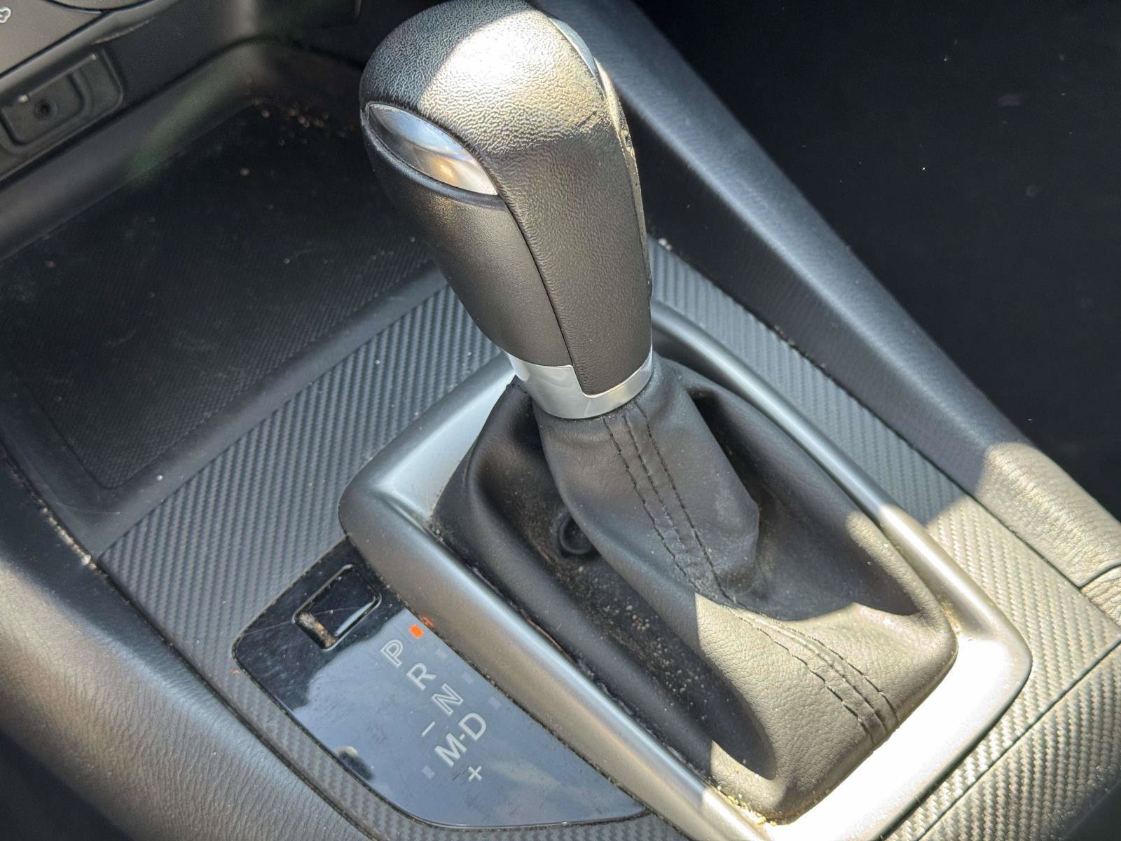 Used 2015 MAZDA MAZDA3 i SV FWD image 23