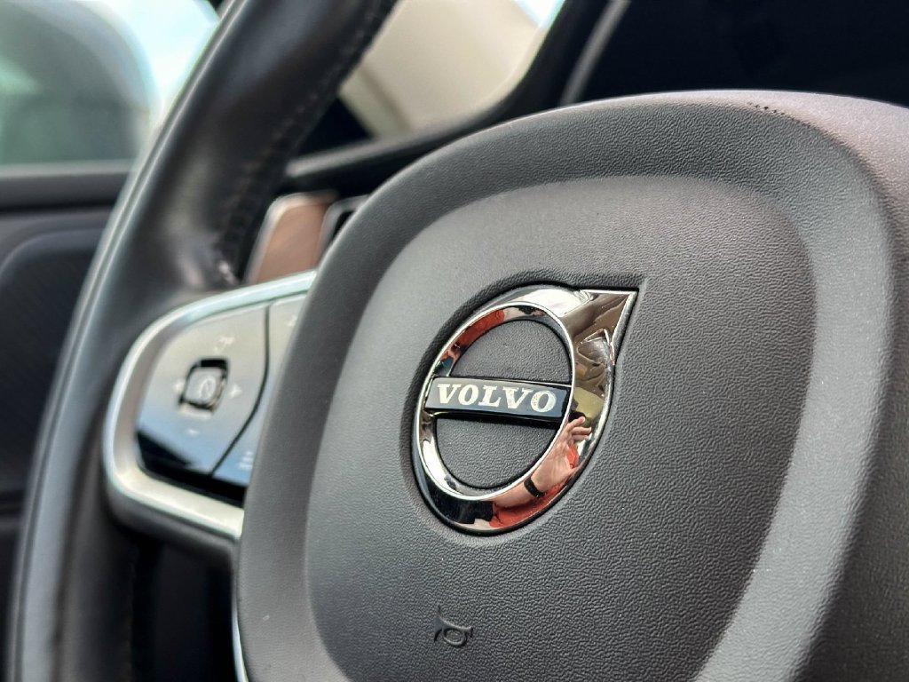 Used 2019 Volvo XC60 T5 Inscription w/ Protection Package Premier FWD image 31