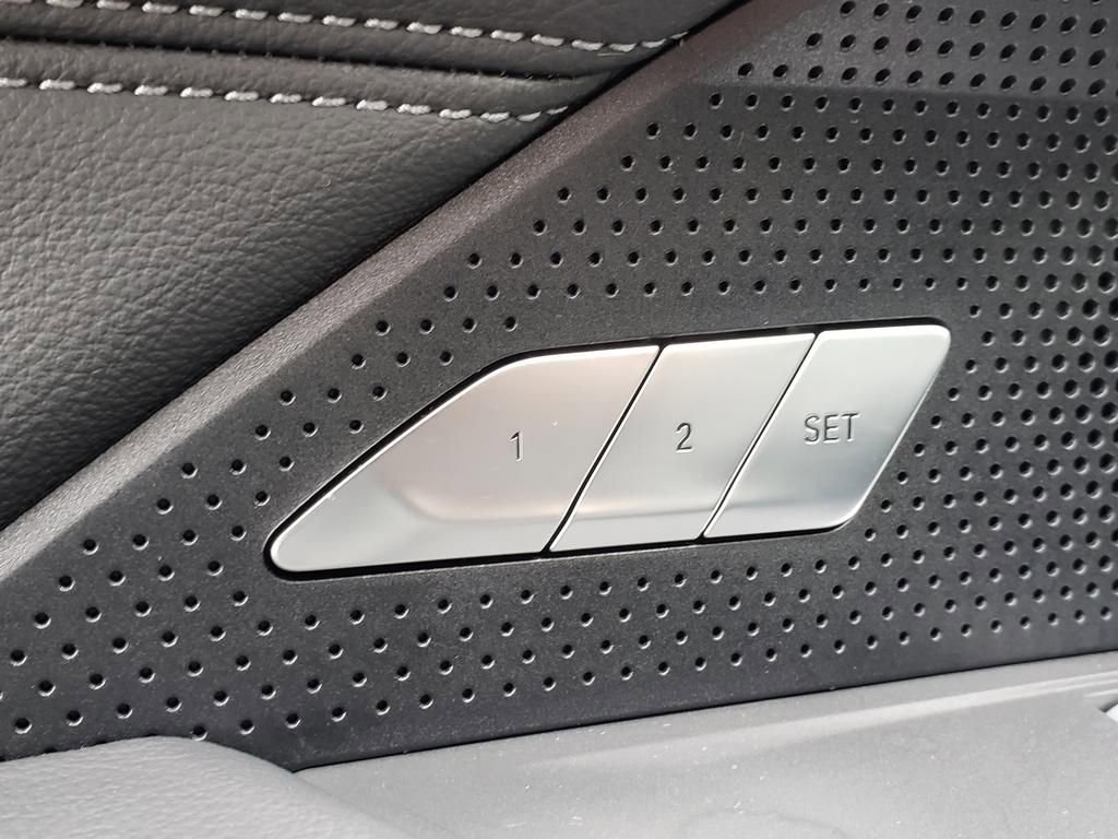 Used 2026 BMW 440i xDrive Coupe w/ Parking Assistance Package image 19