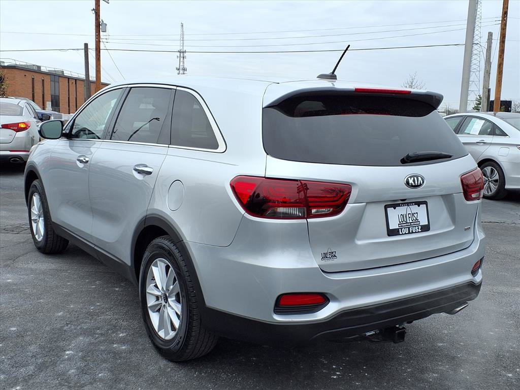Used 2019 Kia Sorento L image 2