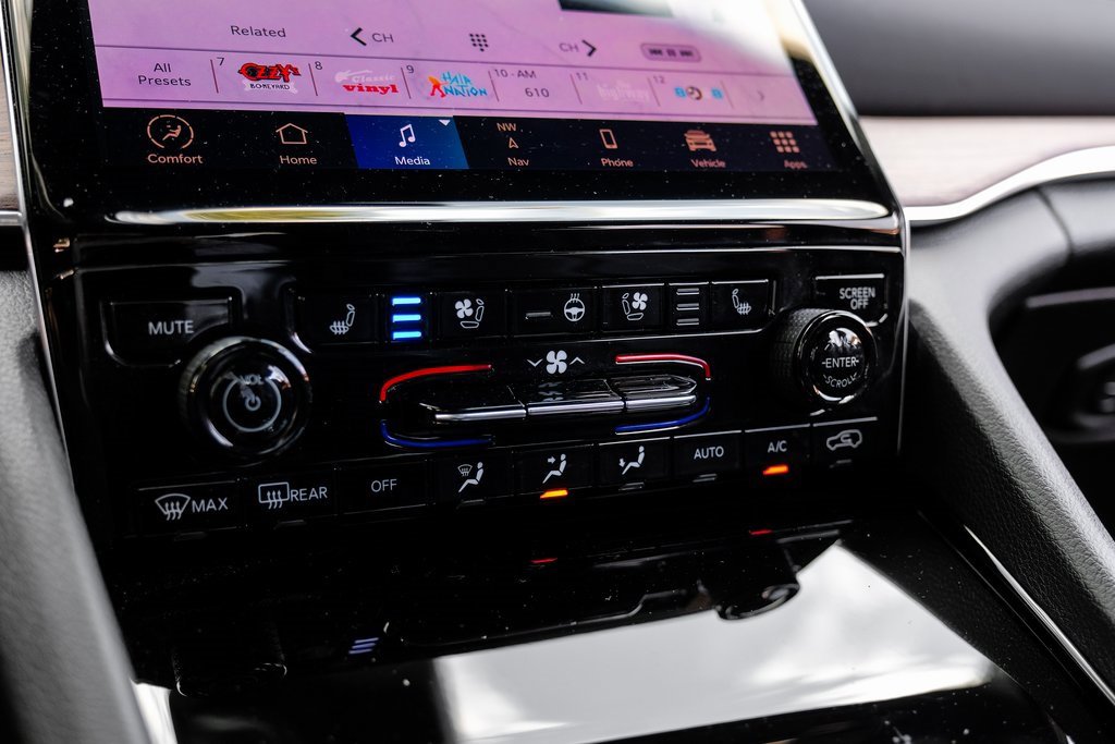 Used 2022 Jeep Grand Cherokee Summit image 35