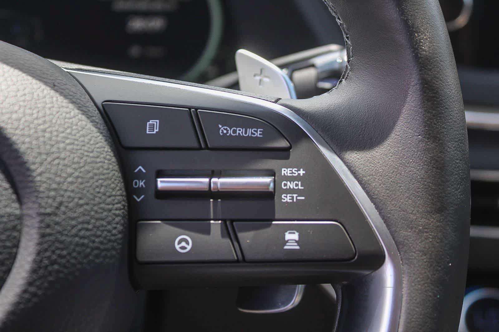 Certified 2023 Hyundai Sonata Limited FWD image 31