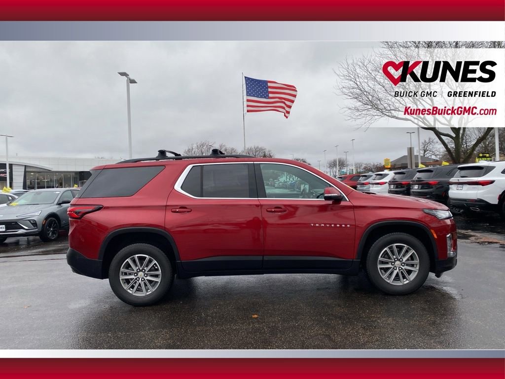 Used 2023 Chevrolet Traverse LT w/ LPO, Floor Liner Package image 4