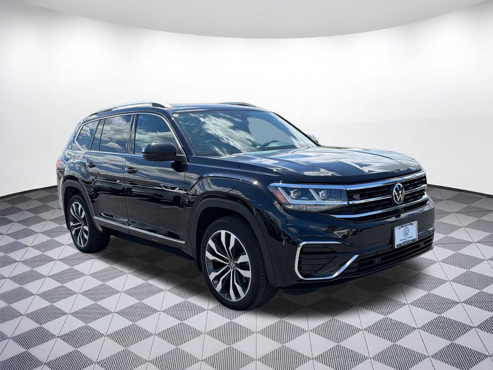 Certified 2023 Volkswagen Atlas SEL Premium AWD/4WD image 7