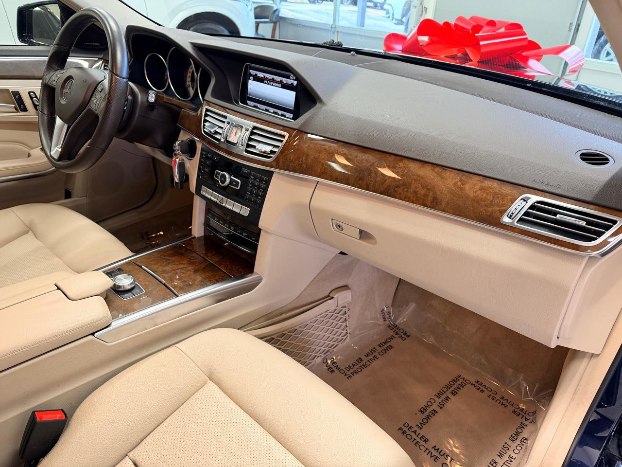 Used 2014 Mercedes-Benz E 350 E350 Sedan image 23
