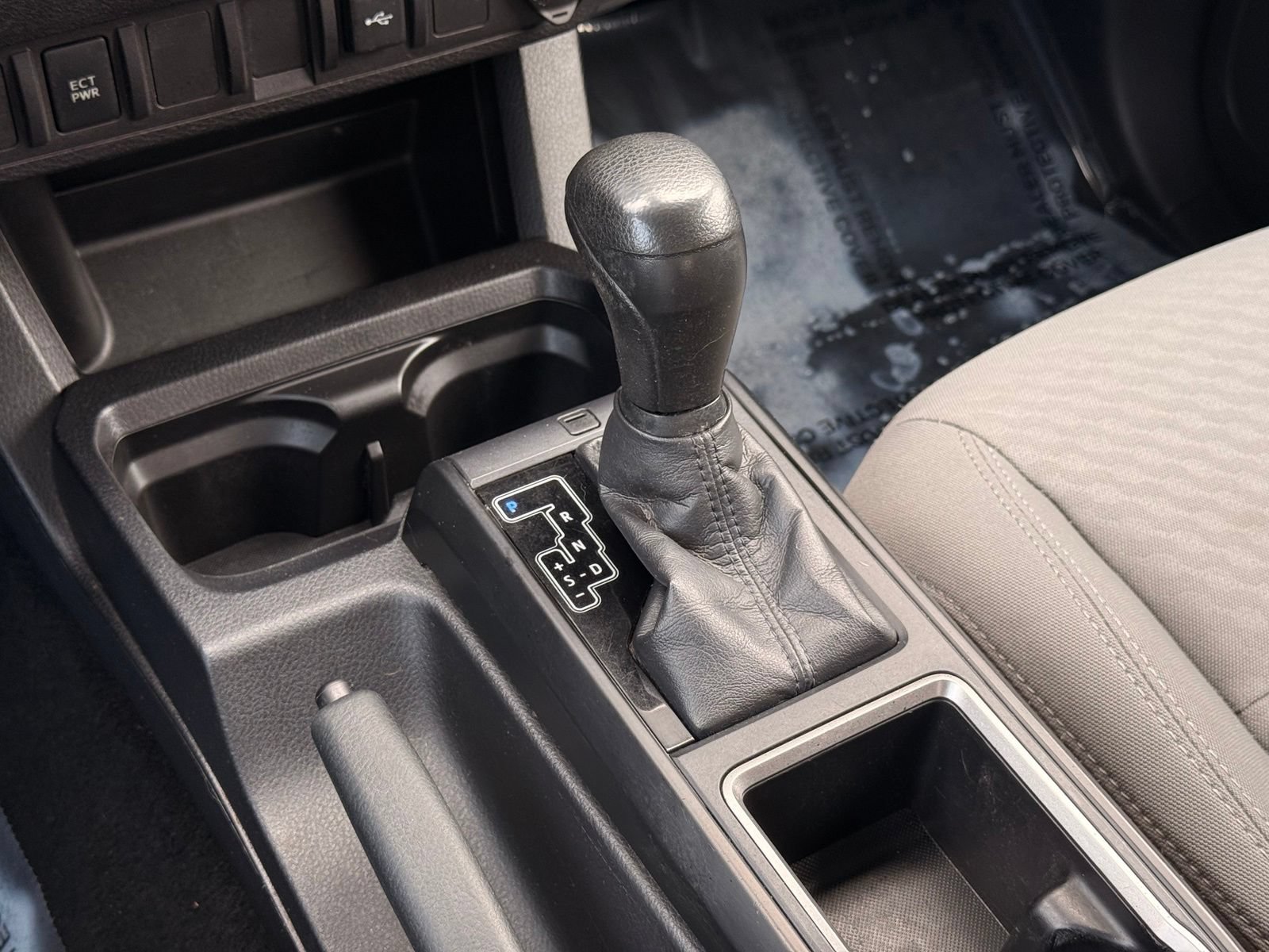 Used 2020 Toyota Tacoma SR RWD image 31