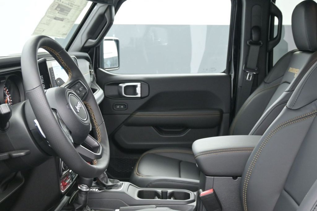 Used 2024 Jeep Wrangler Unlimited Rubicon 392 AWD/4WD image 32