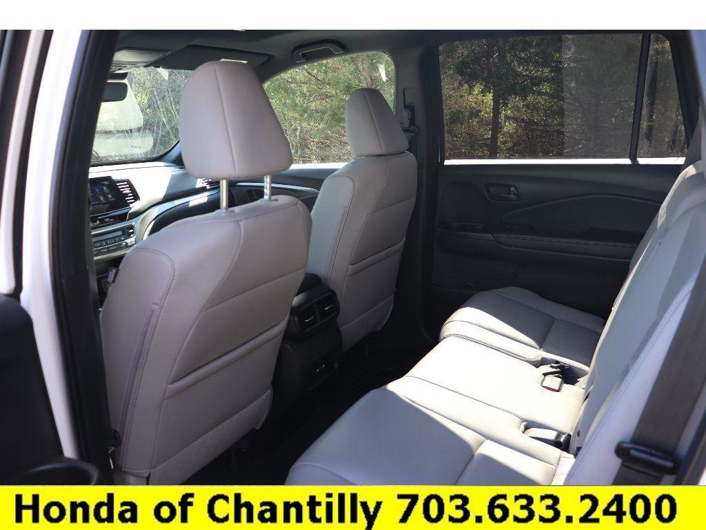 Certified 2024 Honda Passport EX-L image 26
