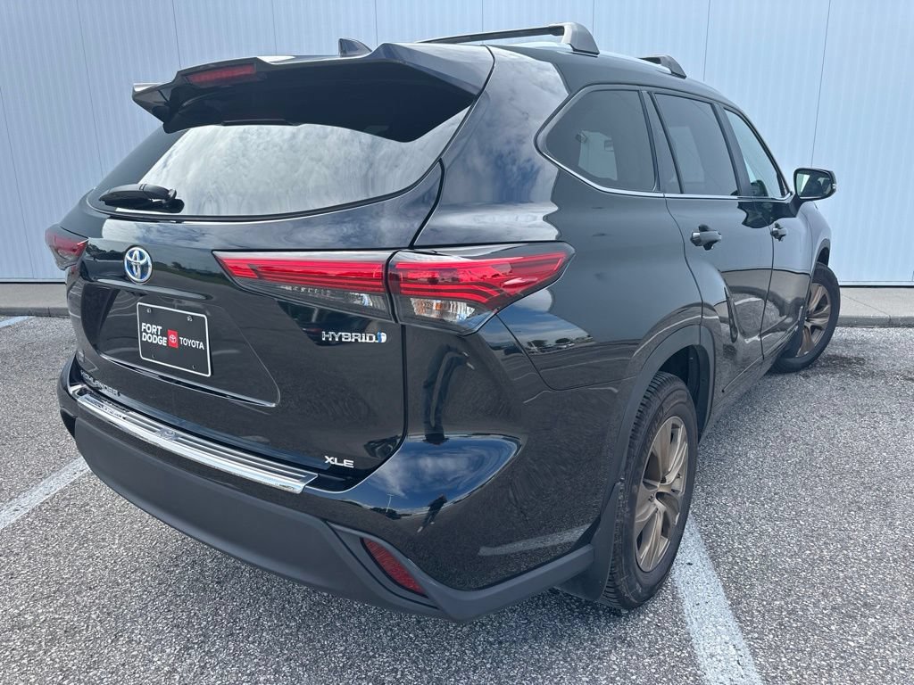 Used 2023 Toyota Highlander Bronze Edition AWD/4WD image 7