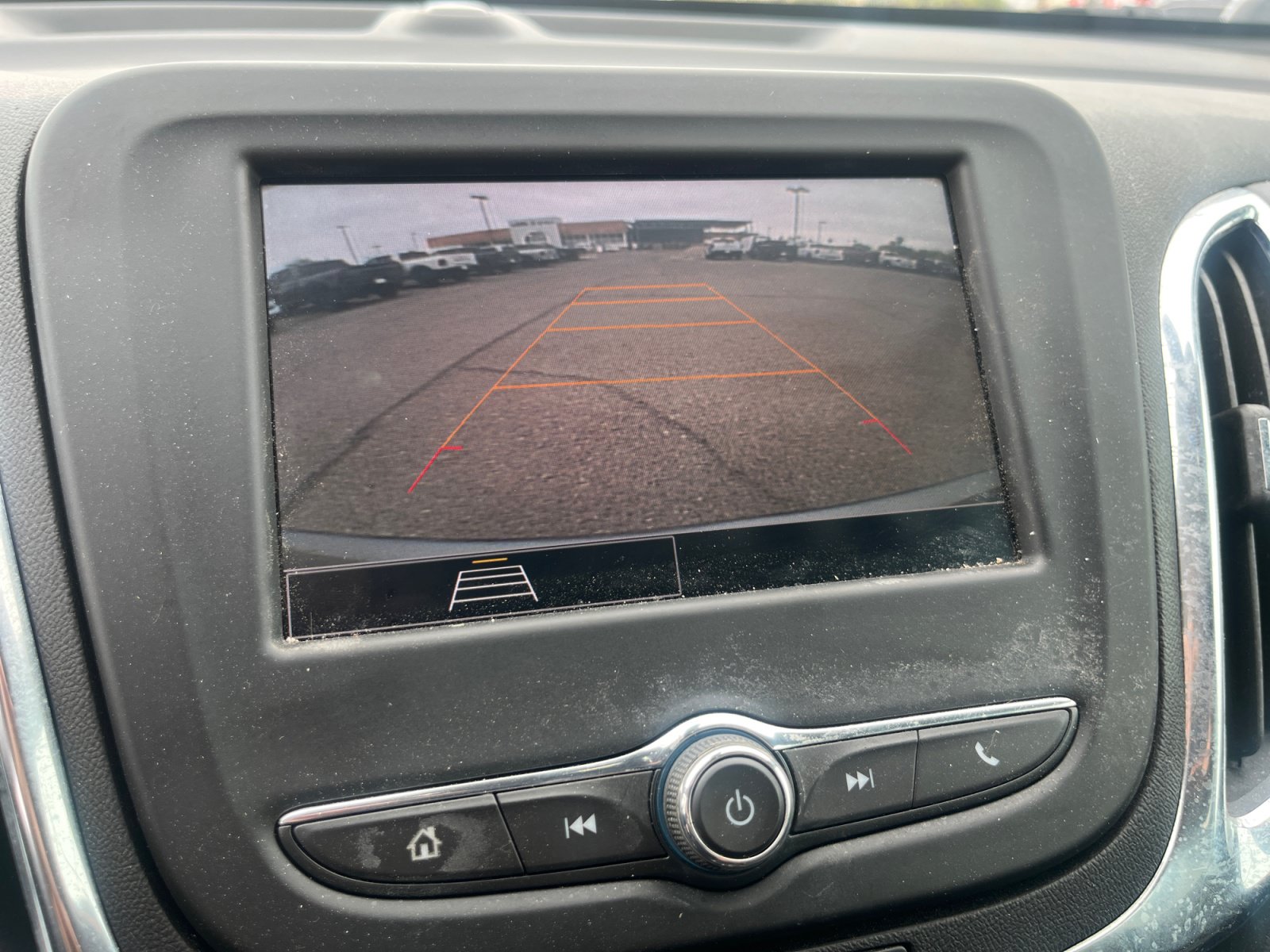 Used 2023 Chevrolet Equinox LT FWD image 28