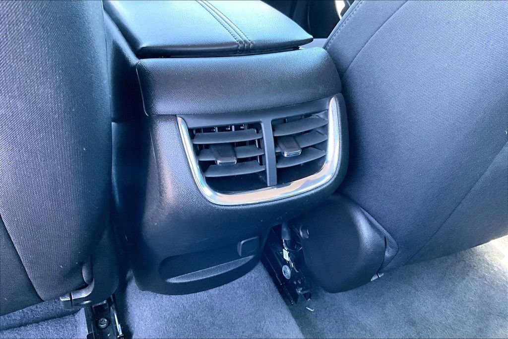 Used 2023 Chevrolet Malibu LT FWD image 32