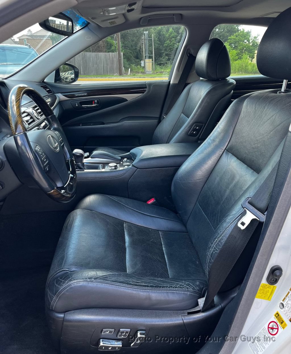 Used 2013 Lexus LS 460 w/ Comfort Pkg RWD image 10